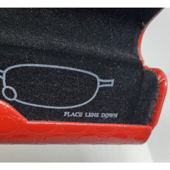 Design Optics Magnetic Clip Red Small Glasses Case - Picture 5 of 11